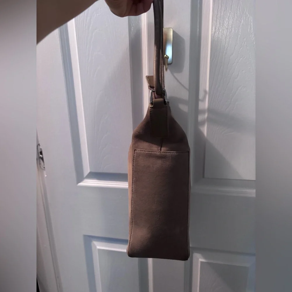 Gucci Beige Suede Hobo Shoulder Bag - Picture 3 of 14